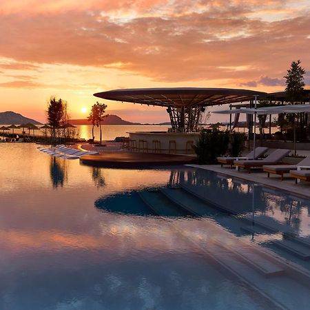 W Costa Navarino (Adults Only) ピュロス エクステリア 写真
