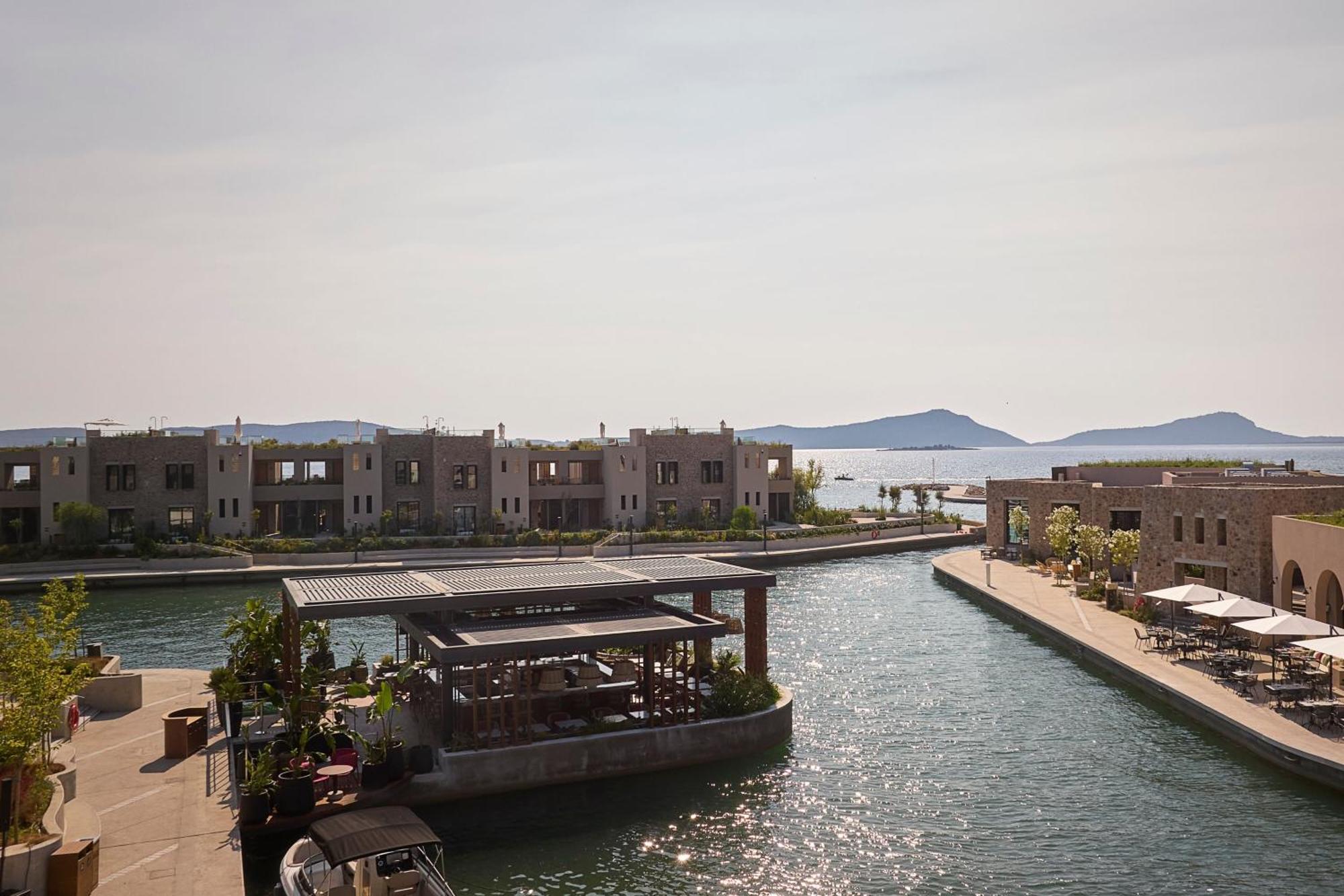 W Costa Navarino (Adults Only) ピュロス エクステリア 写真